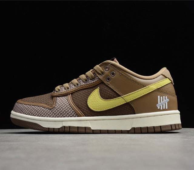 Undefeated x NK Dunk Low SP Inside Out DH3061-200 Swoosh Nike logo 36 36.5 37.5