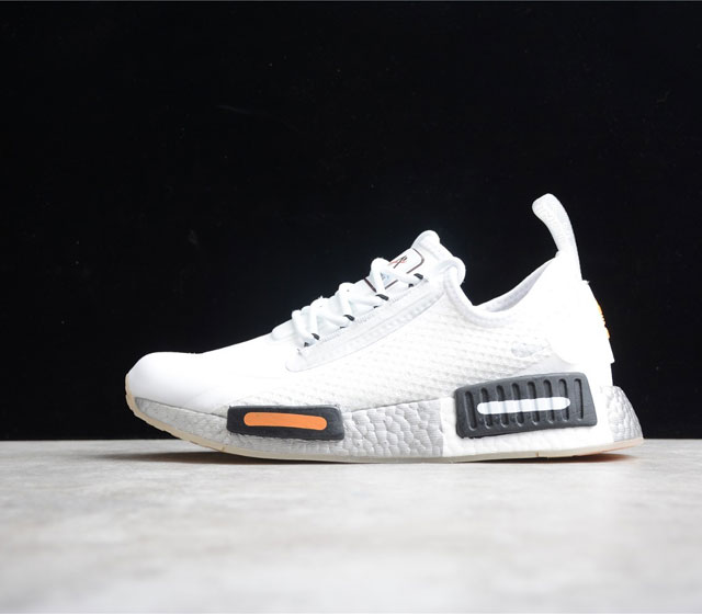 NMD_R1 SPECTOO FX6818 36 37 38 38.5 39 40 40.5 41 42 42.5 43 44 44.5 45