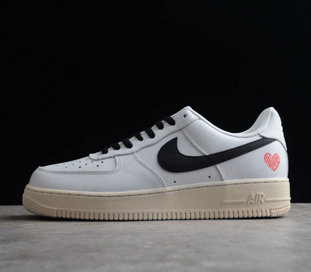 Air Force 1 07 Low # # CW2288-112 SIZE 36 36.5 37.5 38 38.5 39 40 40.5 41 42 42