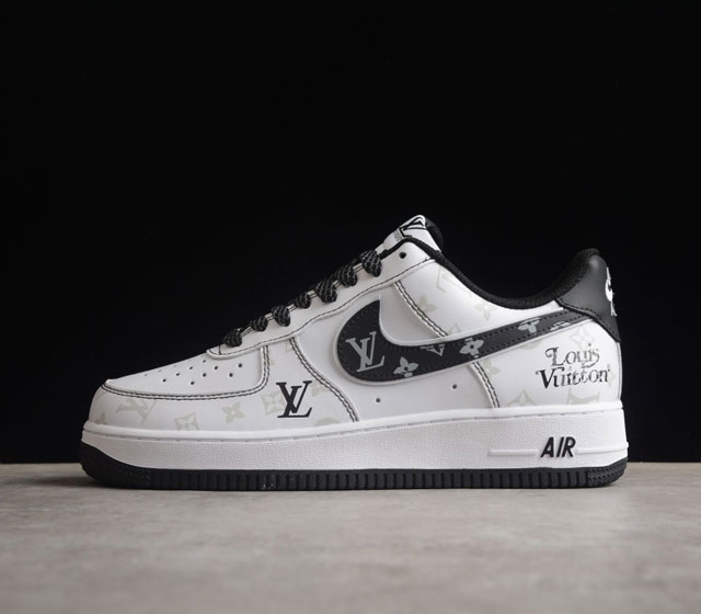 NK Air Force 1 # # BS8805-602 SIZE 36 36.5 37.5 38 38.5 39 40 40.5 41 42 42.5 43