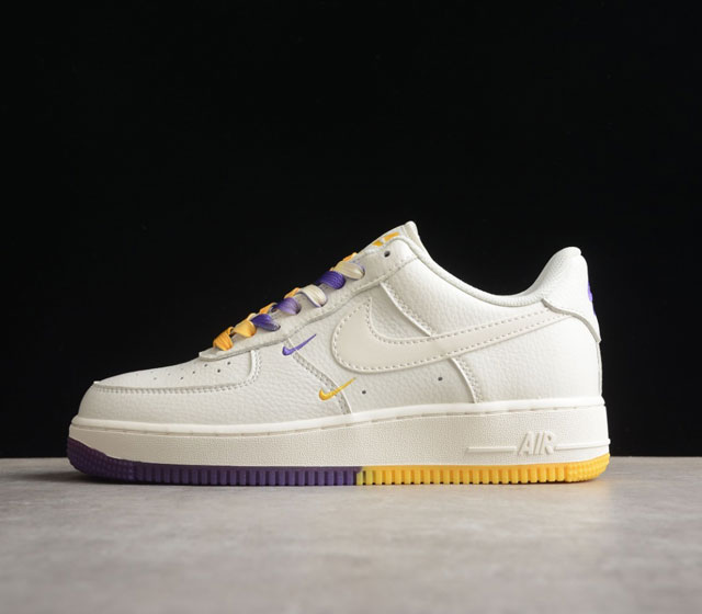 NK Air Force 1 # # CT1989-106 SIZE 36 36.5 37.5 38 38.5 39 40 40.5 41 42 42.5 43