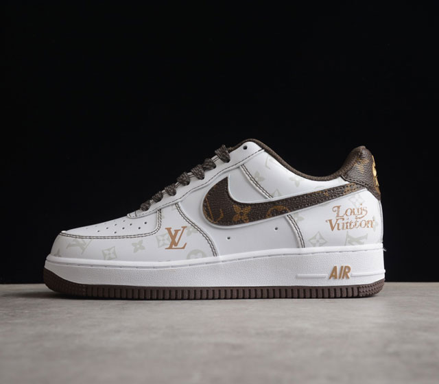 NK Air Force 1 # # BS8805-601 SIZE 36 36.5 37.5 38 38.5 39 40 40.5 41 42 42.5 43