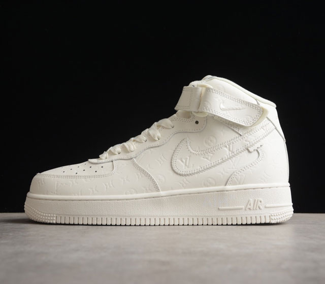 NK Air Force 1 # # 1A9V8Z SIZE 36 36.5 37.5 38 38.5 39 40 40.5 41 42 42.5 43 44