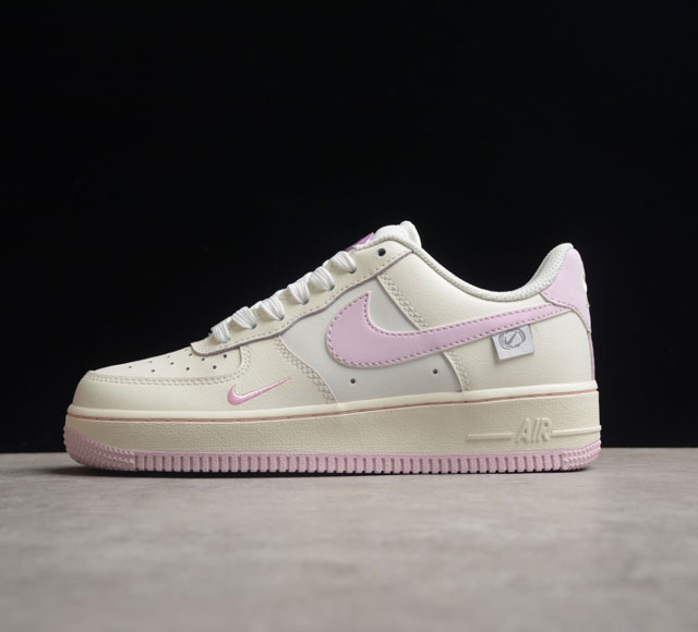 NK Air Force 1 # FB1839 212 SIZE 36 36.5 37.5 38 38.5 39 40 40.5 41 42 42.5 43