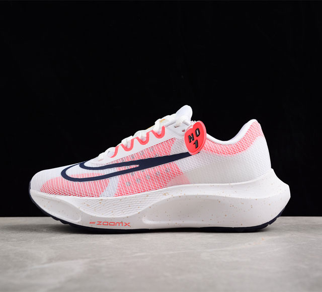 Nk Zoom Fly 5 dm8968-100 . tpu . zoomx . . sr02 . zoomx . . zoomx . . . . .D